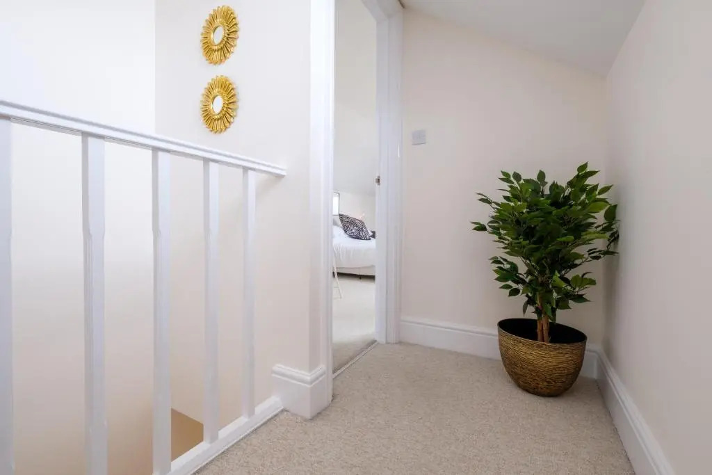 Stylish Modern Apartment in the heart of Ryde
