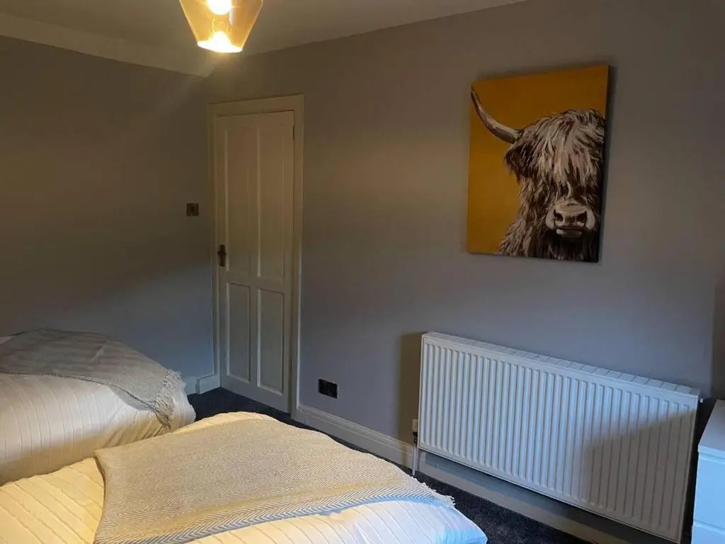 Cosy Apartment above Village Pub