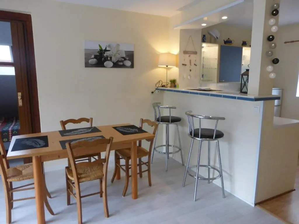 Appartement Carnac, 2 pièces, 4 personnes - FR-1-377-51
