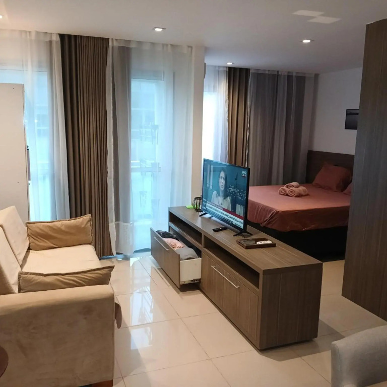 Midas Rio Suites