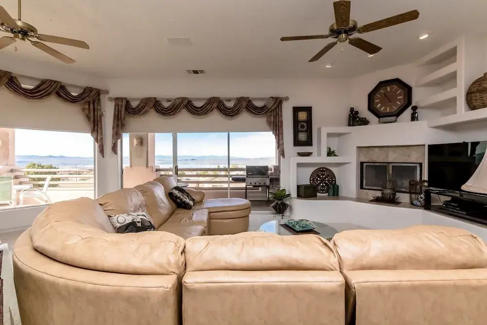 Vega Lane , Breathtaking Panoramic Lake View!