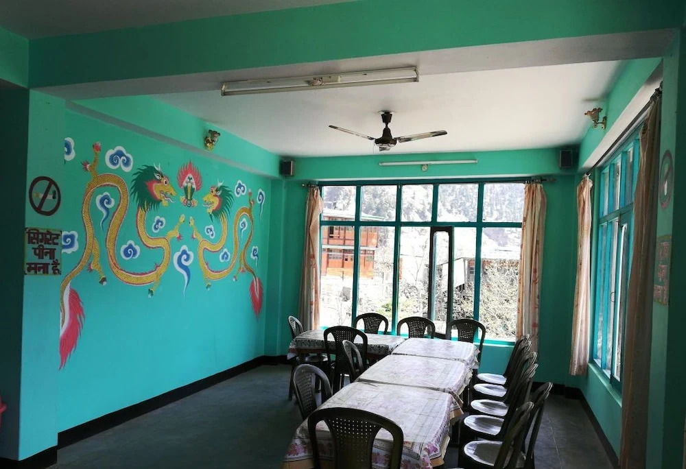 Shruti Guest House
