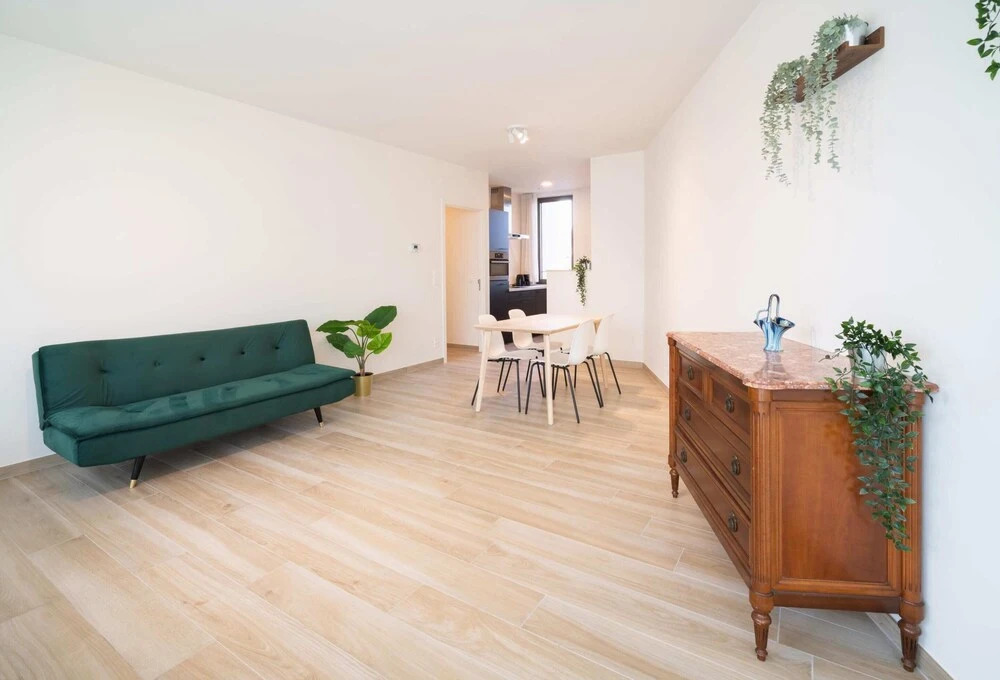 Aesthetic 12 Guests Apartment With Balcony