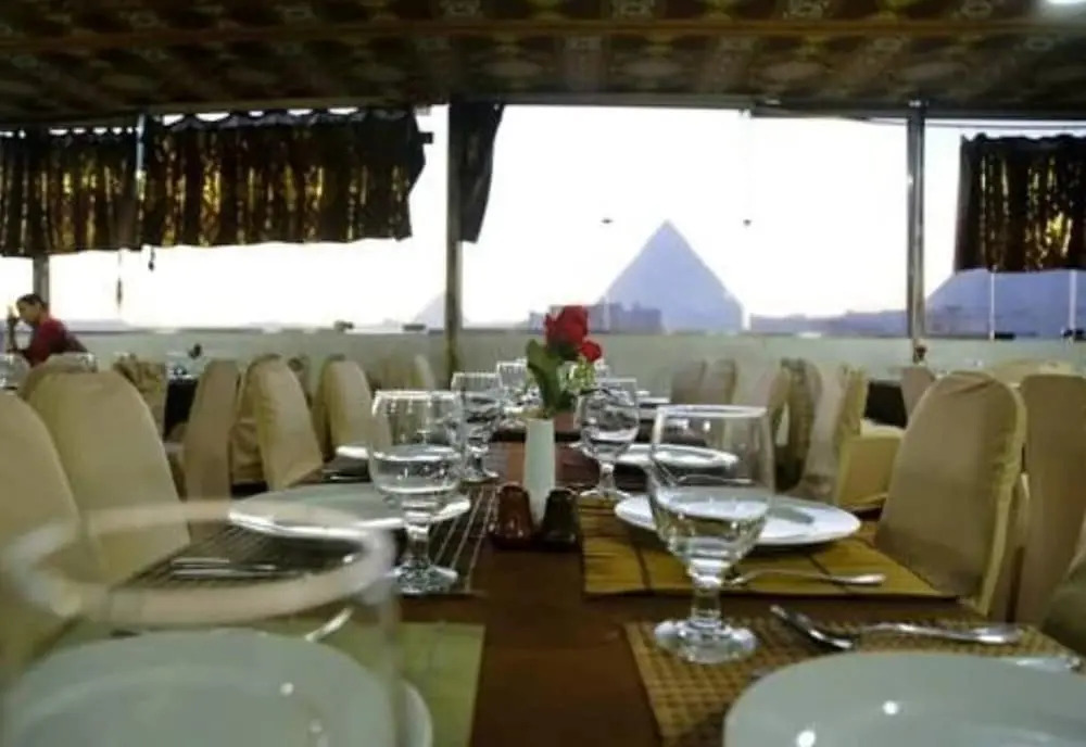 Al-Fayed Pyramids Inn