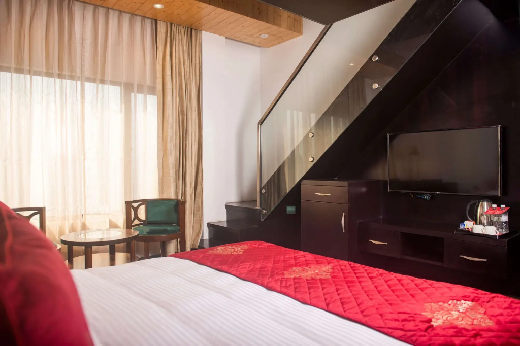 Ramada by Wyndham Gangtok Hotel & Casino Golden