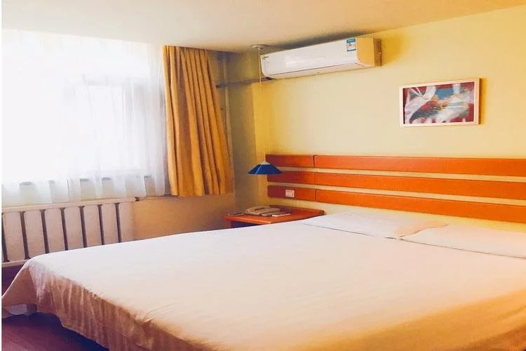 Home Inn (East Changying Road)
