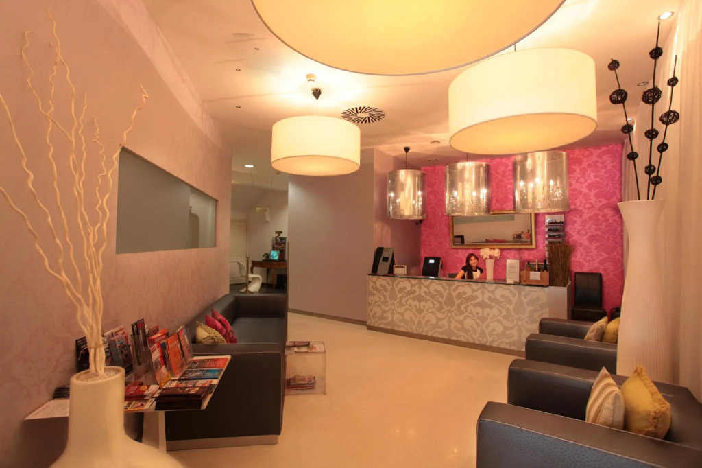 Friday Hotel