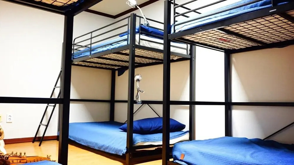 Modern Place Hostel