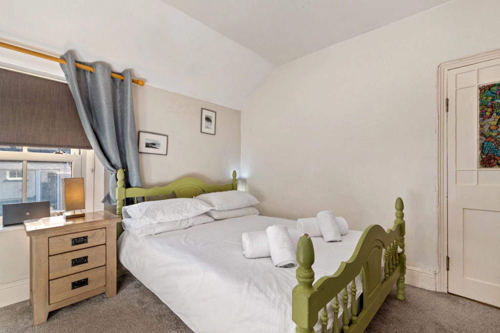 Cartref - Beautiful Cottage, Hot Tub, Countryside Views