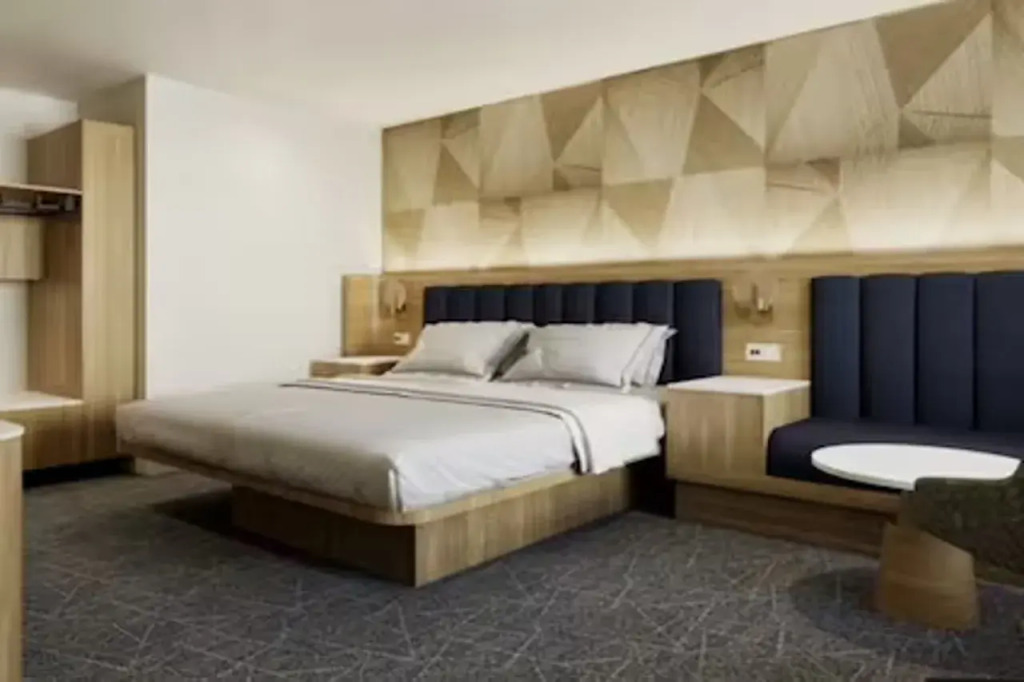 Hampton Inn By Hilton Calgary Downtown