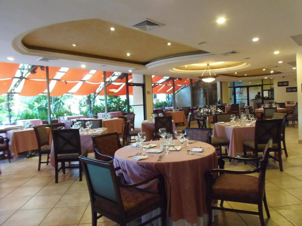 Hotel Honduras Maya