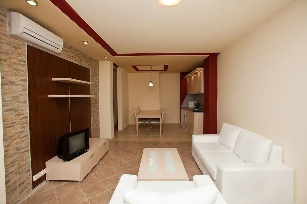 Green Life Beach Resort Apartment