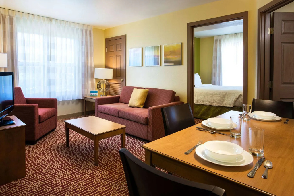 Sonesta Simply Suites Phoenix Scottsdale