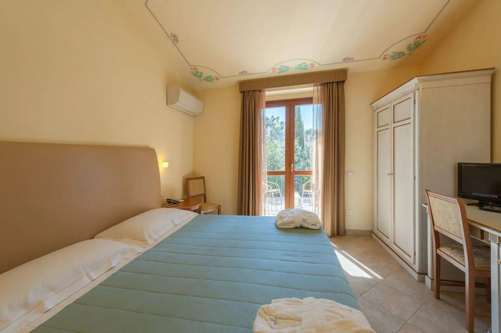 Hotel Saturno Fonte Pura