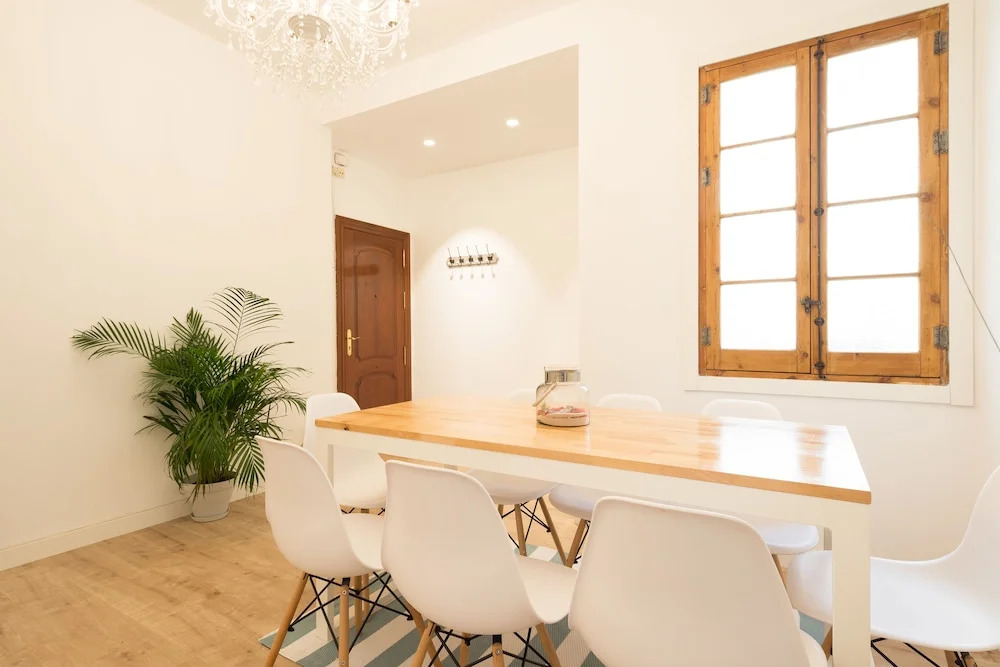Ahro Suites Plaza de Arriola 1