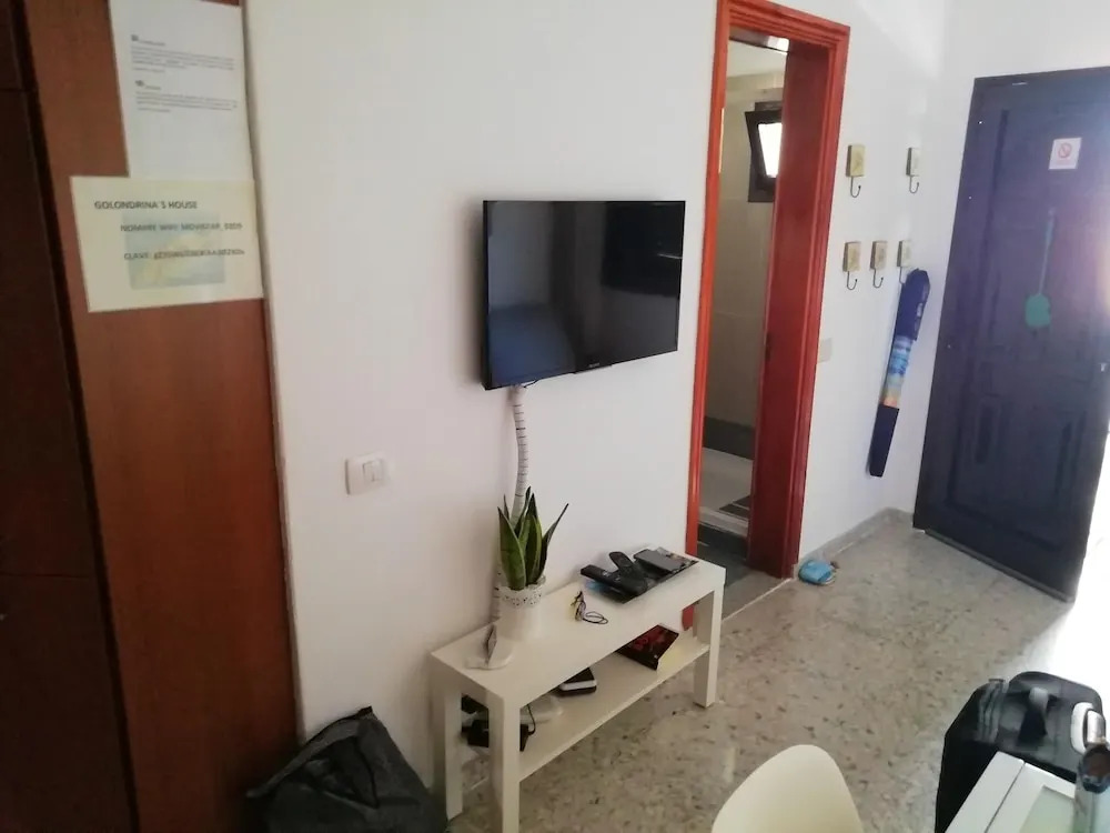 Apartment with 2 Bedrooms in Arrieta, with Furnished Terrace And Wifi - 300 M From the Beach