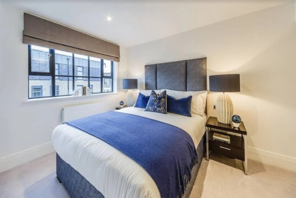 Designer Townhouse with Panoramic River Views