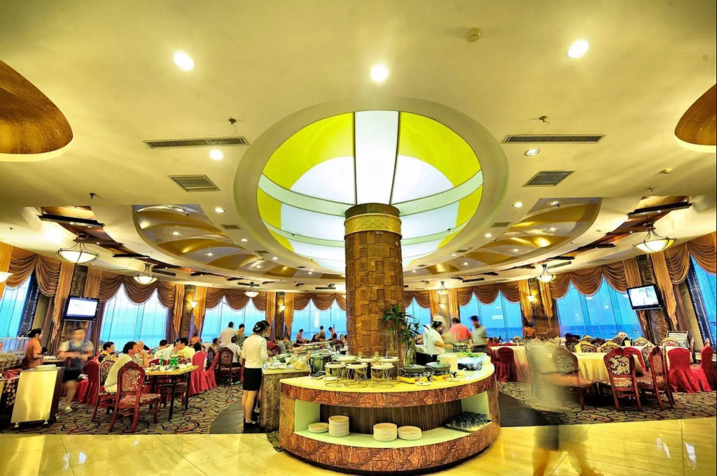 Vienna International Hotel Shandong Yantai FTA Jinshatan Xingyi Square