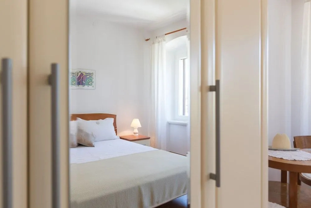 Apartments Ivona