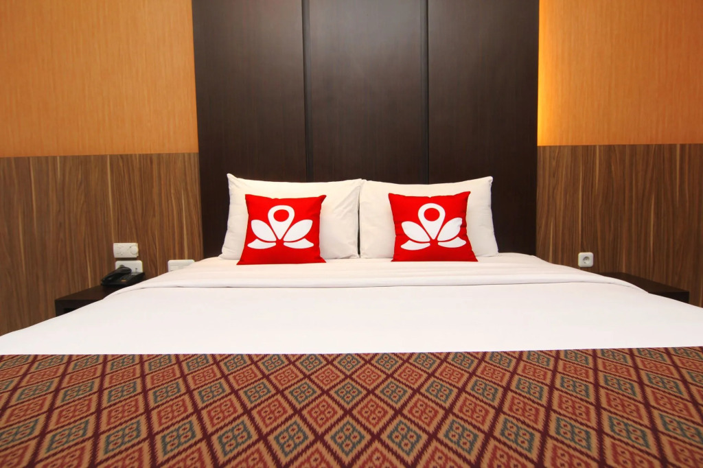 ZEN Premium Near Rumah Mode