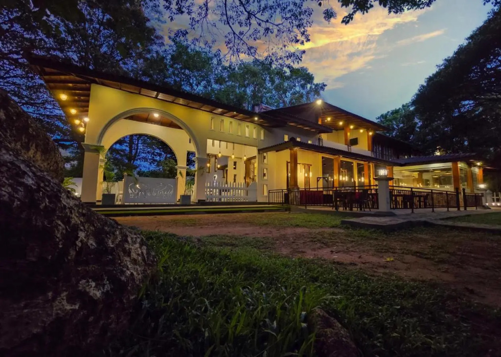 Grand Kalundawa Resort