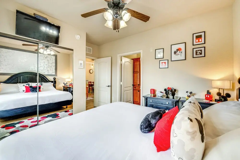 9 Mi to Disney: Davenport Condo w/ Community Pools