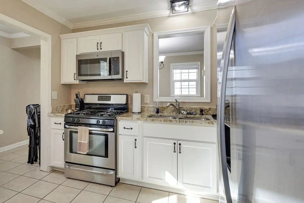 2 Mi to Downtown Savannah: Historic Home