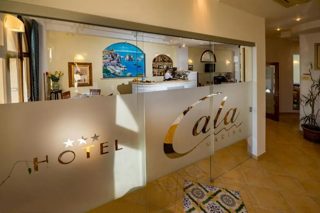 Hotel Cala Marina