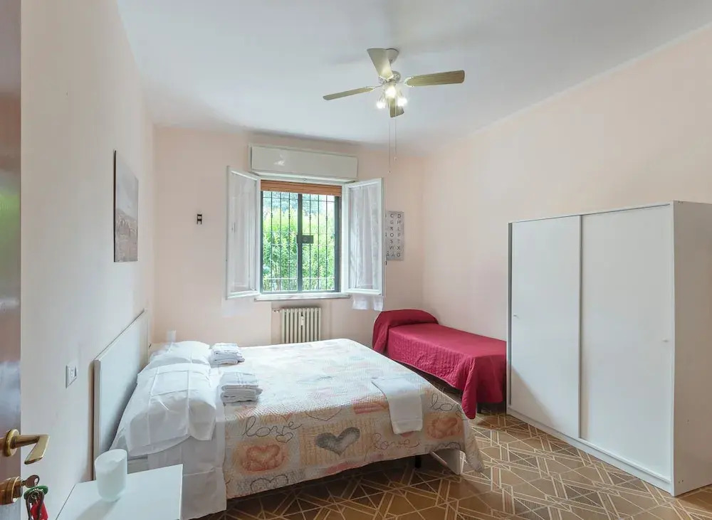 FARE BnB Room Via Monte 14