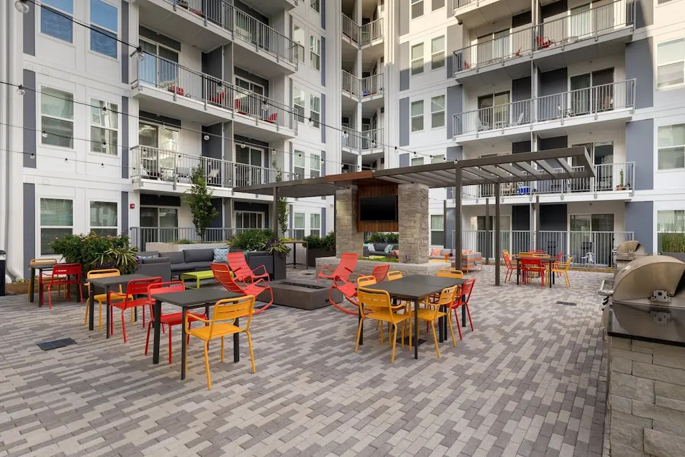 Spectacular Suite 1BR 1BA Apt I - Includes Bi-weekly Cleanings Linen Change