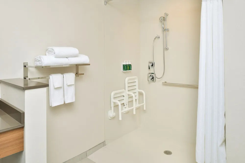 Fairfield Inn & Suites Charlotte University Research Park