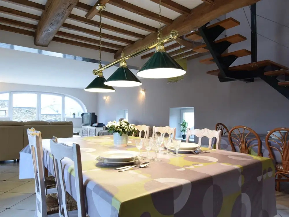 Magnificent Holiday Home in Libin with Barbecue