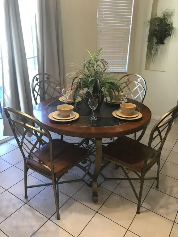 Kissimmee Vacation Homes by Shine FM