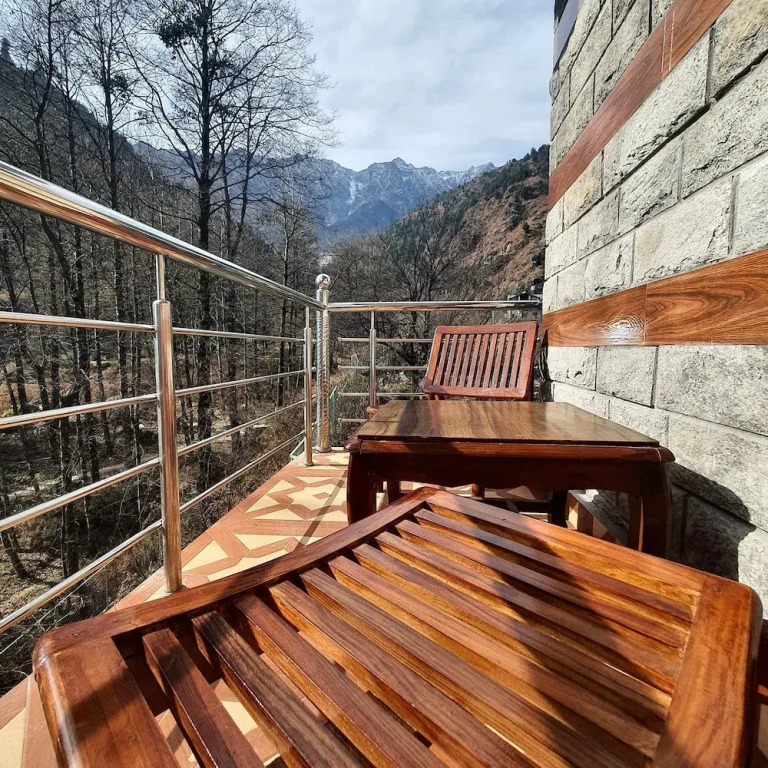 Ekaant Stays - Manali