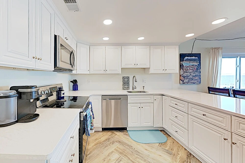 New Listing! Mariner II Beach Condo W/ Ocean Views Condo