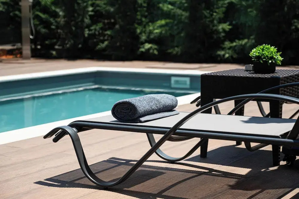 Lumina Apartment with Shared Pool