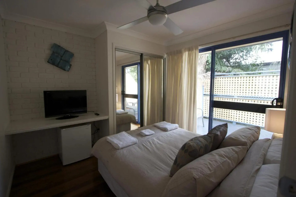 Belongil Beach Apartment - 3 - 41 Childe St