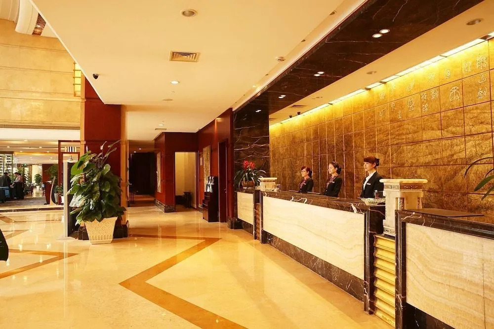 Fengdu Holiday Hotel