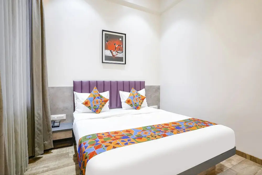 FabHotel Global Spaces - Nr NESCO Exhibition Center