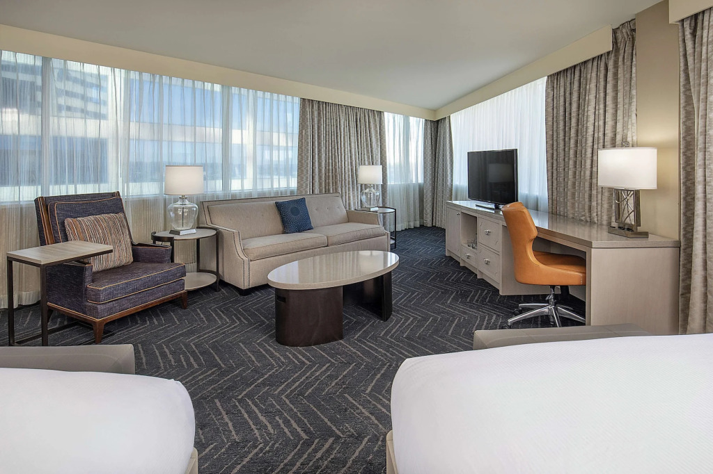 DoubleTree by Hilton Hotel Nashville Downtown