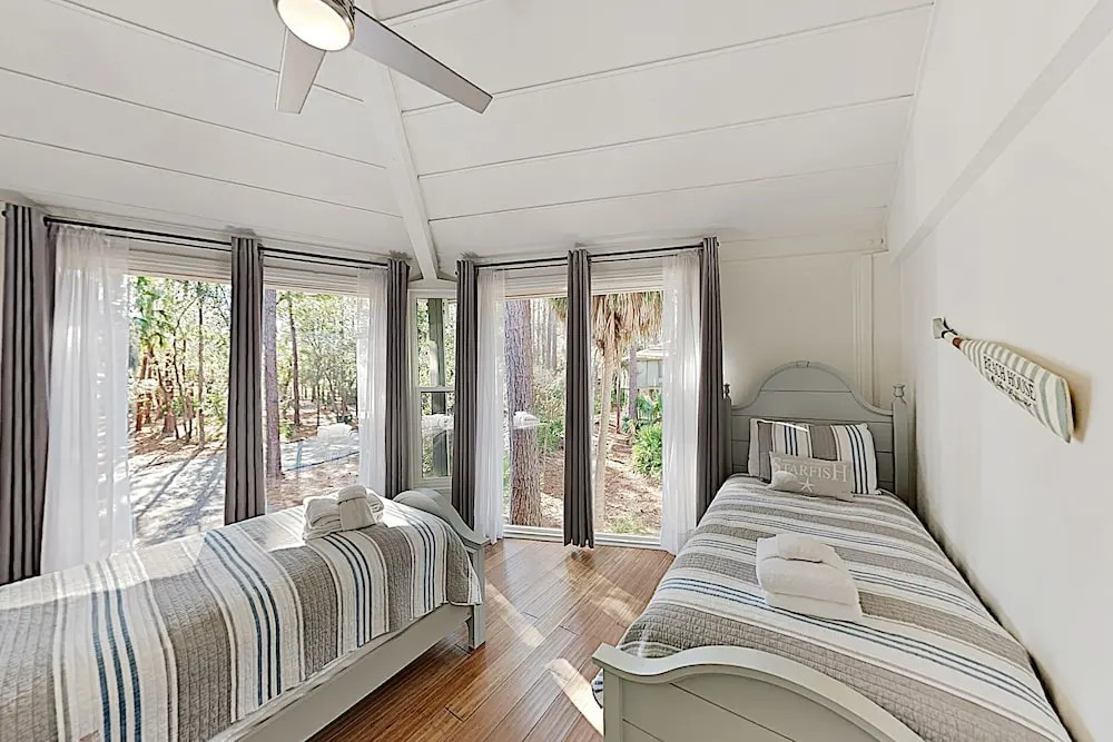 New Listing! Unique Waterside Octagonal 2 Bedroom Villa