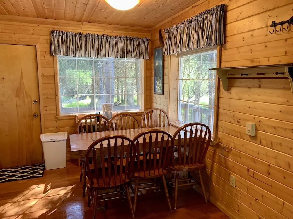 Clam Gulch Lodge
