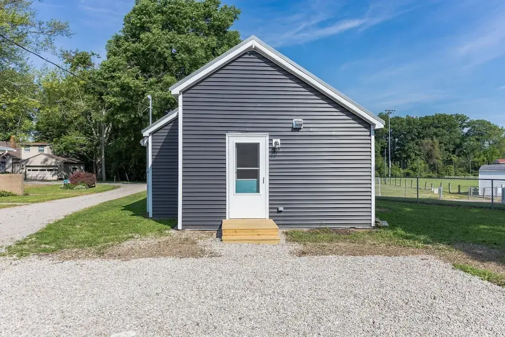 Newly Remodeled Home In Perfect Location To Visit Lake Erie Or Cleveland 2 Bedroom Home by Redawning