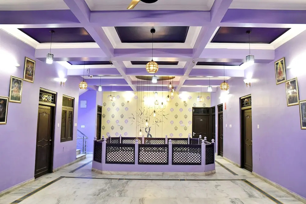 Hotel Malhotra