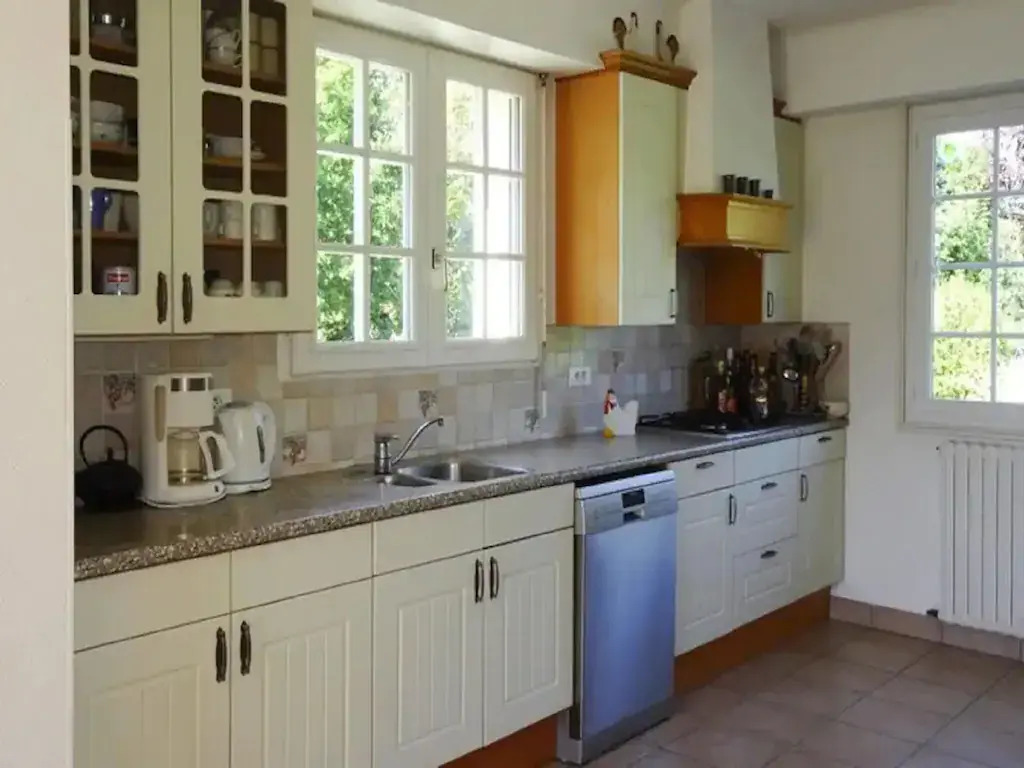 Holiday Home With Private Outdoor Pool, Gouesnac"h