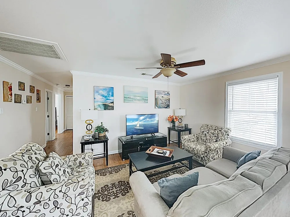 New Listing! Sparkling Beach - Walk To Shore 3 Bedroom Home