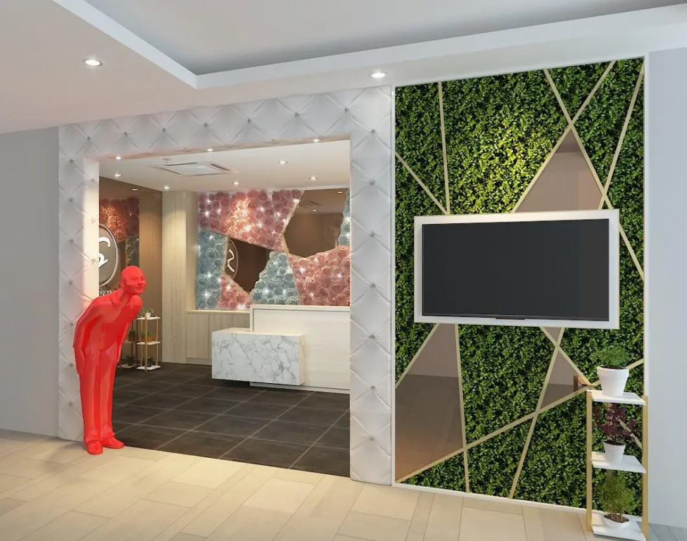 S Hotel