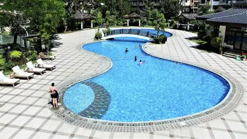 Stunning 2BR Unit at Rosewood Pointe Residences near BGC