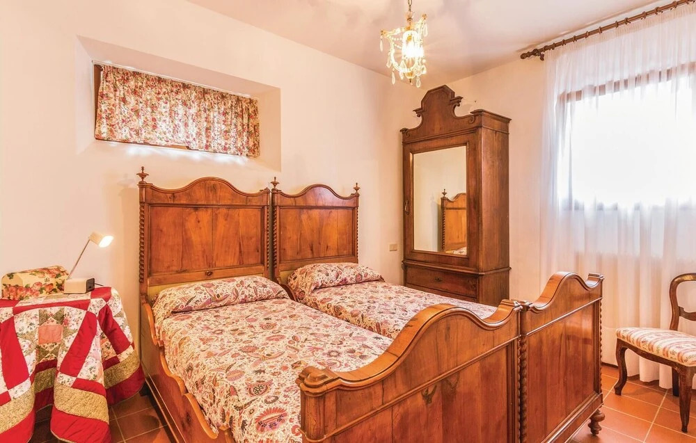 Amazing Home in Vittorio Veneto TV With 3 Bedrooms and Wifi