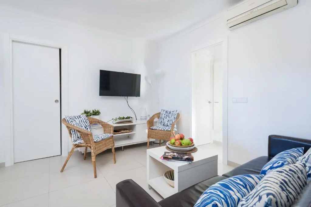 C140 Pine Beach by Mallorca Villa Selection